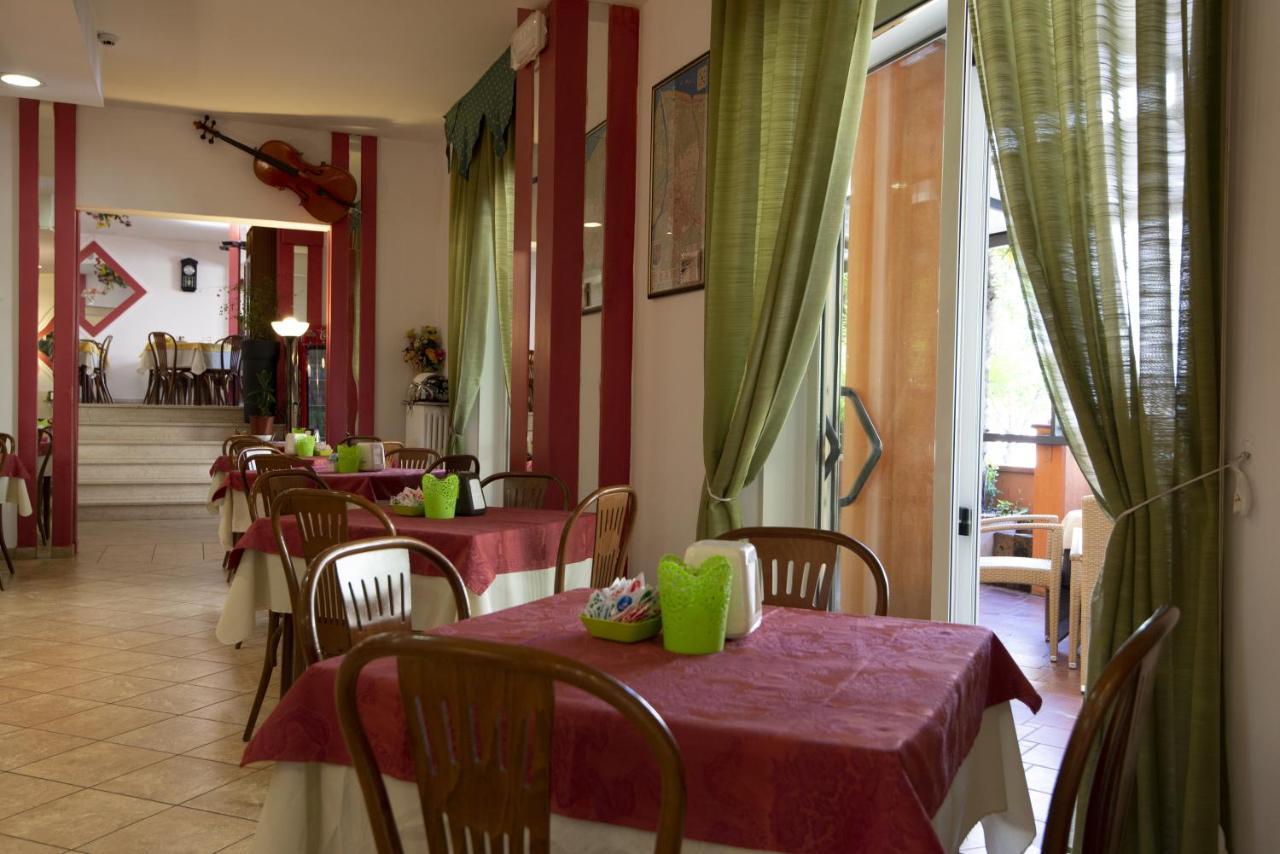Hotel Picador Rimini Exterior photo